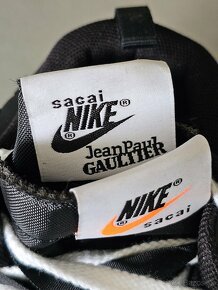 Nike x sacai x Jean Paul Gaultier Vaporwaffle - 6