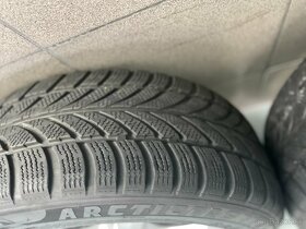 Disky Mercedes 7 J x 16 + pneumatiky 205/55 R16  zimne - 6