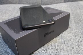 iPhone 8 128GB (plne funkčný) pekný stav - 6