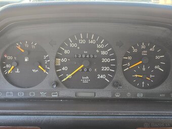 Mercedes E250D (W124) - 63KW - SEDAN - RV:1992 - 6