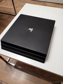 Playstation 4 PRO - 6