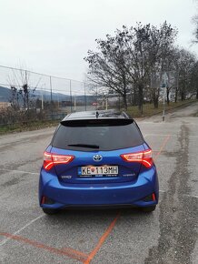 Toyota Yaris 1.5 Hybrid Selection - 6