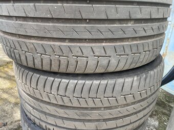 Continental 245/40 R19 - 6