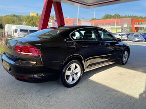 Volkswagen Passat 2.0 TDI 140kW DSG 4Motion - 6