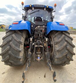 Kolesový traktor New Holland T 7.270 - 6