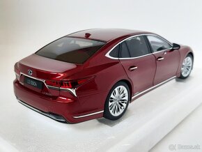 1:18 - Lexus LS 500h (2018) - AUTOart - 1:18 - 6