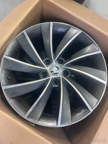 Elektróny pegasus Škoda Superb 5x112 R18 - 6