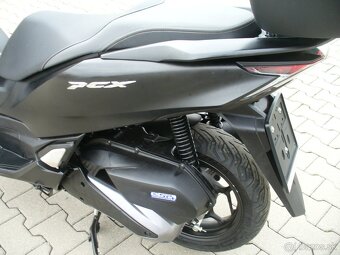 Honda PCX 125 i ABS trakčná kontrola - 6