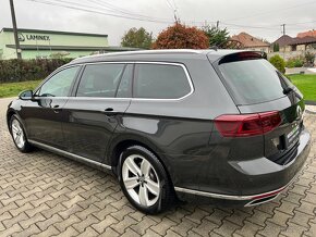 Volkswagen Passat Variant 2.0 TDI EVO Elegance DSG - 6