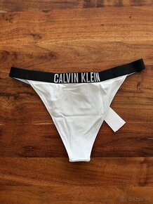 Calvin Klein biele plavky - 6