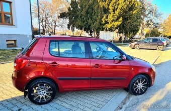 Škoda Fabia 2 generácie Veľmi pekný stav 143000.Km. - 6