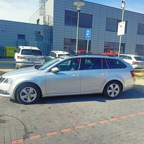 Škoda Octavia Combi 2.0 TDI Ambition DSG 4x4 - 6