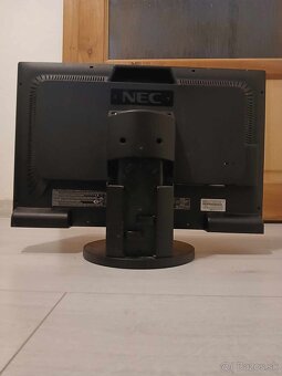 NEC monitor - 6