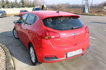 Kia Cee´d 1.4 CVVT EX/Gold - 6