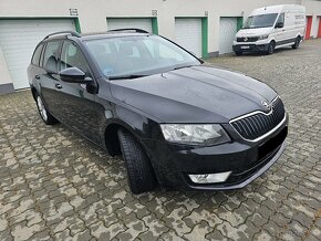 Škoda Octavia Combi 2.0 TDI M6 4x4 Style DVD Koža Ťažné R16 - 6