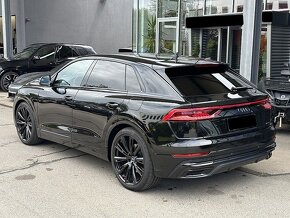 Audi Q8 - 6