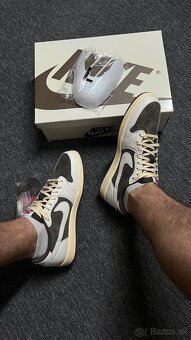 Nike Travis Scott Air Jordan 1 Low OG "Reverse Mocha" - 6