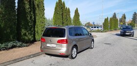 Volkswagen Touran 2.0 TDI Highline DSG - 6