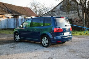 Volkswagen Touran 1.6 TDI Comfortline DSG - 6