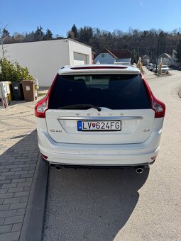 Volvo XC60 R-Design - 6