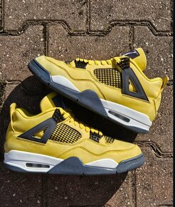 Nike Air Jordan 4 "Lighting" - 6