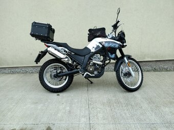 UM DSR Adventure TT 125 - 6