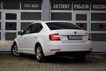 Škoda Octavia 1.6 TDI - AJ NA ÚVER - 6