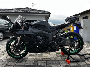 Kawasaki Ninja ZX-6R - 6