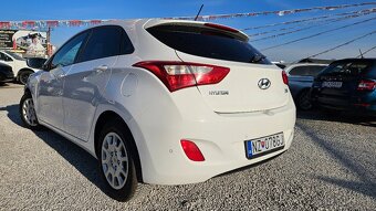 Hyundai i30 1.4 CRDi DOHC 16V Comfort - 6