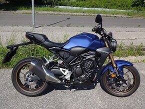 Predám motocykel Honda CB300R - 6