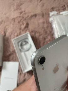 IPhone XR 128GB biely, nová batéria - 6