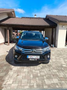 Toyota Hilux 2,4d 4x4 Slovenské 1.majitel - 6