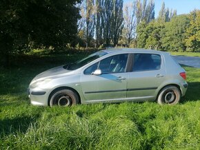 Predám Peugeot 307 1.4 benzín - 6