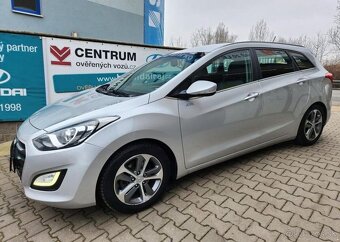 Hyundai i30 1.6-spotř.5l/100km-TOP STAV - 6