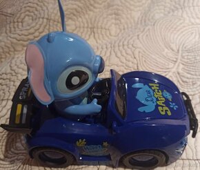 Stitch auto so svetelnými a zvukovými efektmi a s parou - 6