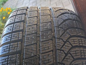 PIRELLI P ZERO WINTER 245/45 R18 BMW - 6