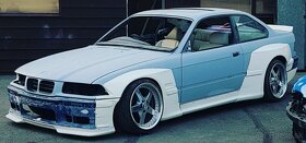 Bmw e36 coupe - 6