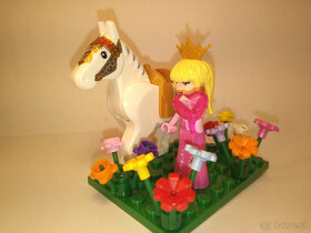 Princezná Aurora s koníkom Lego set - 6