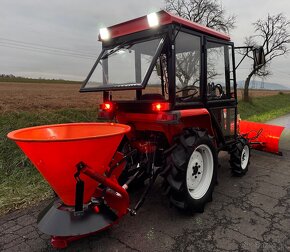 Japonský traktor KUBOTA GL 23 Diesel 3 válec, 23HP - 6