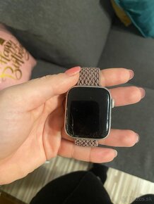 Predám APPLE WATCH series 6 - 6