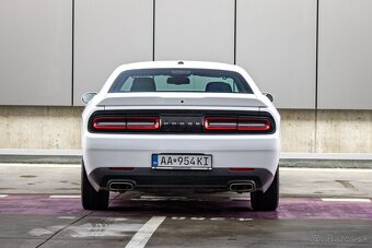 Dodge Challenger 3.6L - 6