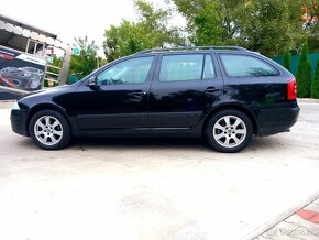 ŠKODA OCTAVIA COMBI 2.0TDI ELEGANCE - 6