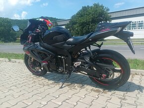 Suzuki gsxr 750 - 6