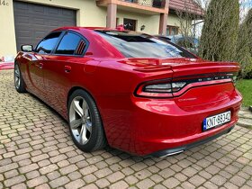 Dodge Charger 2015 3.6 krasne - 6