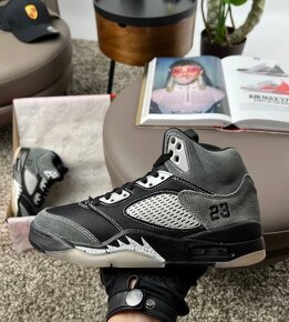 Nike Air Jordan 5 Retro Black Grey - 6