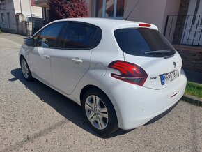 Peugeot 208 STYLE - 6