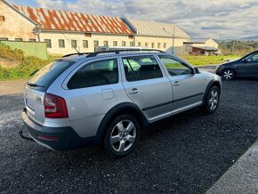 ŠKODA OCTAVIA 2 SCOUT - 6