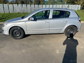 Opel Astra 1.6 16V - 6