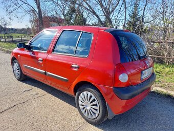 Renault Clio 1.5 DCI - 6