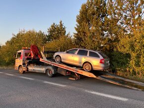 Odťahový špeciál Mercedes Benz 1024 - 6